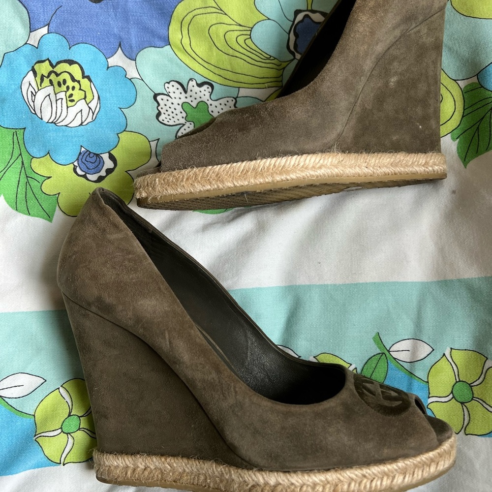 Gucci Olive Suede Wedge Espadrille Heels 38 - Picture 4 of 11